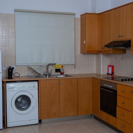 Path Latchi Beachfront Apartments 외부 사진