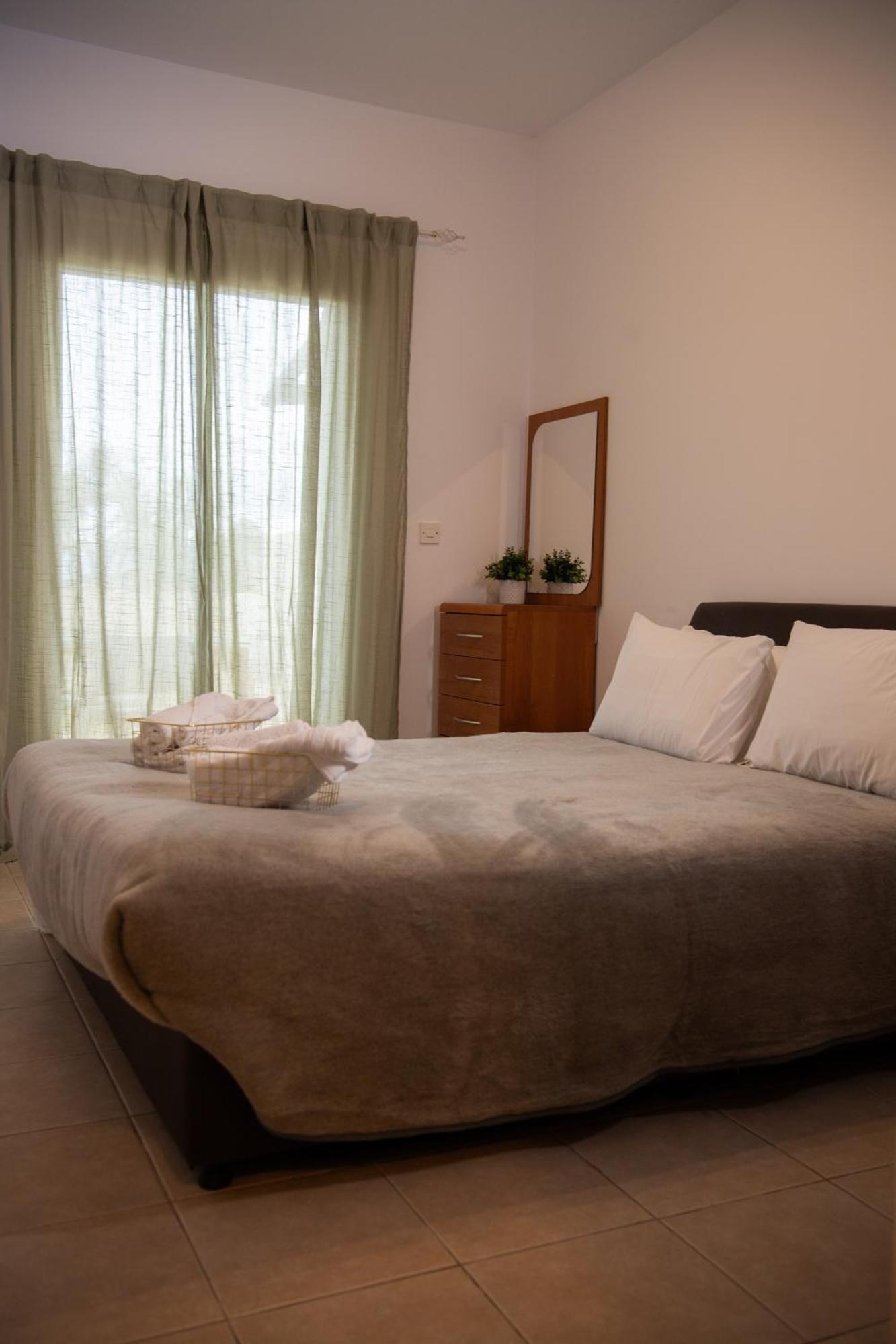 Path Latchi Beachfront Apartments 외부 사진